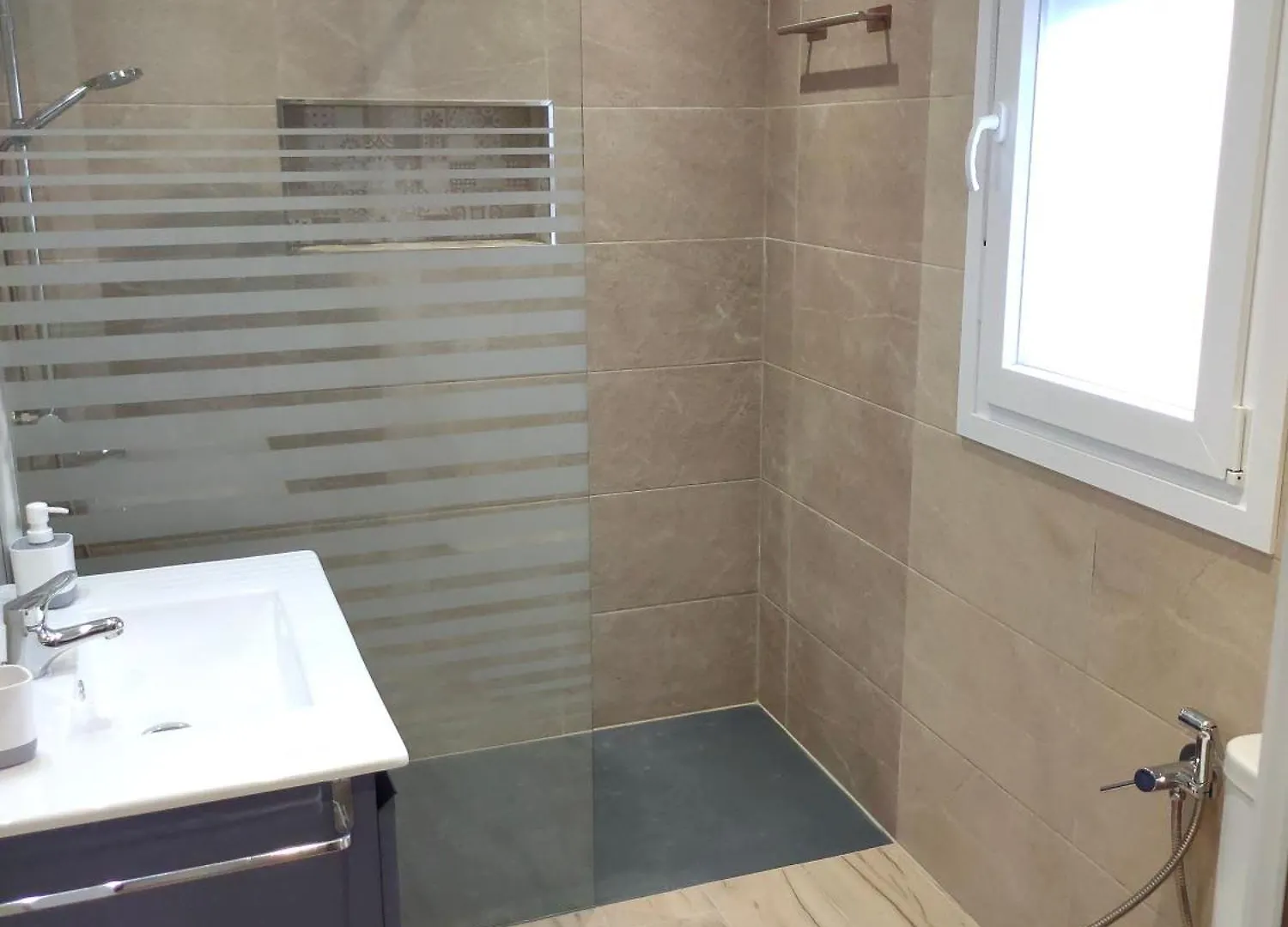 Casa Cantinero 1 - Parking Gratis Ardales 0*,  Spain